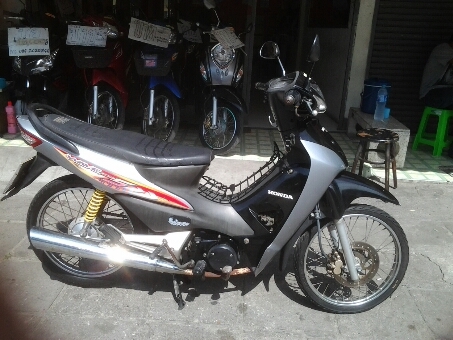 เวฟ100sปี49ตาทเท้า