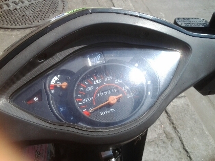 เวฟ100sปี49ตาทเท้า