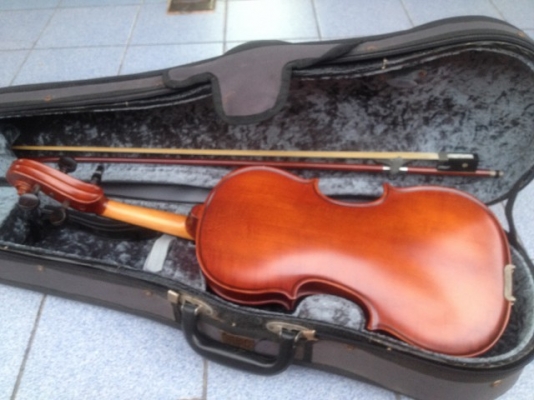 ไวโอลินยุโรป NASHVILLE SV100 เก่าเก็บ50ปีสภาพยังใหม่ๆอุปกรณ์ครบยกกล่อง
