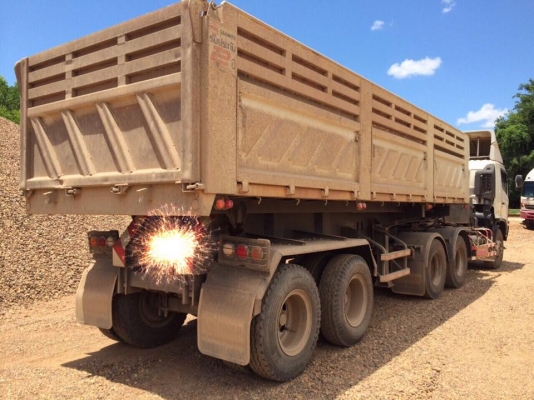 18 ล้อ เทเลอร์ดั้ม 320 แรงHino FM2PKPA  ปี 2549 รถสวยมาก ใช้น้อย 250000 กม.