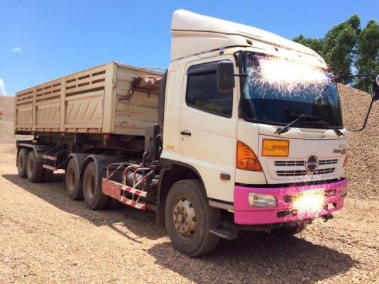 18 ล้อ เทเลอร์ดั้ม 320 แรงHino FM2PKPA  ปี 2549 รถสวยมาก ใช้น้อย 250000 กม.