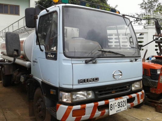 ขายด่วนรถน้ำมัน HINO FC4J 145แรงสภาพพร้อมใช้เอกสารชุดโอนพร้อมโทร0843923995