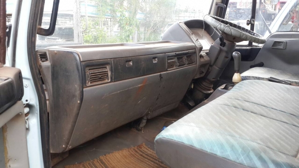 ขายด่วนรถน้ำมัน HINO FC4J 145แรงสภาพพร้อมใช้เอกสารชุดโอนพร้อมโทร0843923995