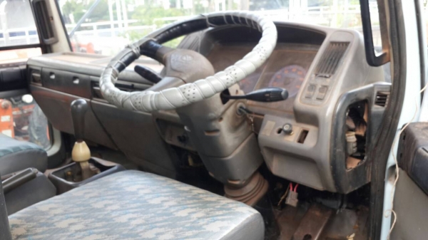 ขายด่วนรถน้ำมัน HINO FC4J 145แรงสภาพพร้อมใช้เอกสารชุดโอนพร้อมโทร0843923995