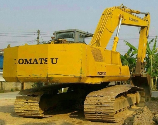KOMATSU PC 200-3 รถสภาพดีพร้อมใช้งานได้เลย เครื่องยนต์ 6D14 Turbo ปั๊มเดิมๆแรงดีทำงานได้เร็ว ภายในเก๋งสะอาด คอนโทรลง่ายใช้งานได้คล่องตัว ภายนอกบอดี้สวยเดิมดี บูมอาร์มสวยมีปะมีดามบ้างเล็กน้อยครับ ระบบไฮดรอลิกส์ซีลกระบอกมีแตกเยิ้มบ้างนิดหน่อยครับ ช่วงล่างแน