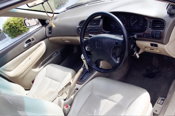 ขายaccord เปิดรูฟ หล่อๆ