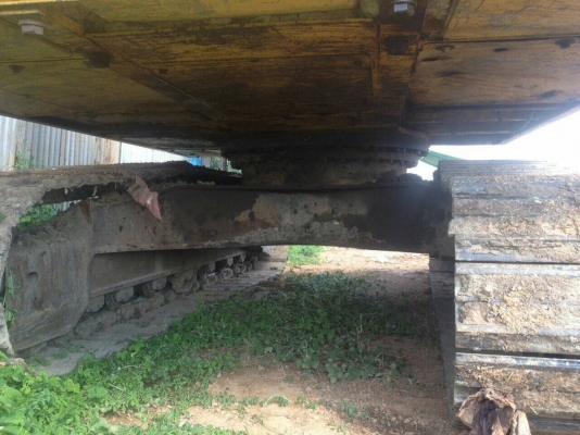 ขายด่วนครับ ด่วนมากๆครับ แบ็คโฮ PC 200 รุ่น 8 S/N7000 ใช้งานได้ 9000 ช.ม.