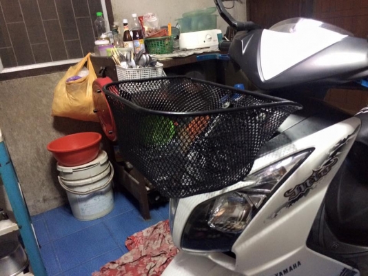 เผื่อสนครับ ขายชุดตะกร้าแปลงใส่มีโอ 2 ตา อุปกรณ์แปลงครบชุดตามรูปเอาไปใส่ได้ทันที ถอดขายเพราะจะเอารถไปเทิร์น ขาย 350 ต่อรองได้ อยู่ใกล้ทางแยกสามพราน นครปฐม โทร 084-7133940