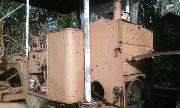 ขายรถเกรด 2 คัน CAT กับ KOMATSU เอกสารอินวอยทั้ง 2 คันราคา 350000