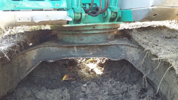 ขาย Kobelco SK120 MARK5 ราคา 760,000 บาท เบอร์ติดต่อ 086-4633729,0864633705,086-4631102