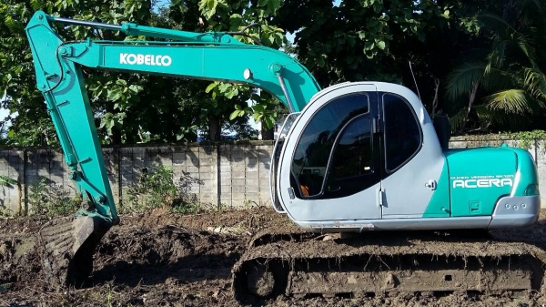 ขาย Kobelco SK120 MARK5 ราคา 760,000 บาท เบอร์ติดต่อ 086-4633729,0864633705,086-4631102