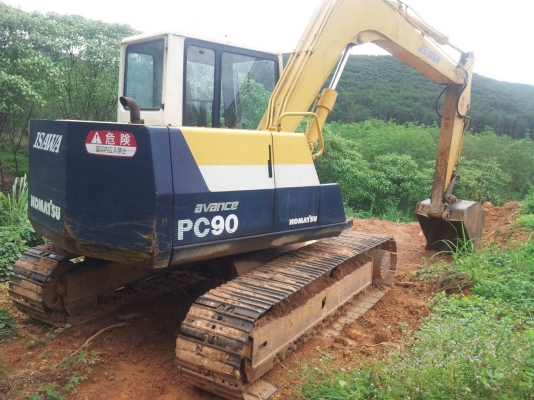 ขาย KOMATSU PC90 เก่านอก ราคา 700,000 บาท