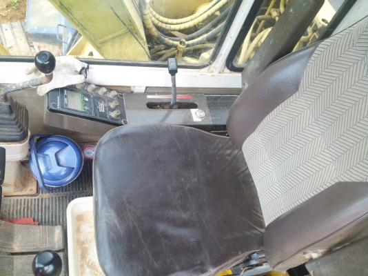 ขาย KOMATSU PC90 เก่านอก ราคา 700,000 บาท