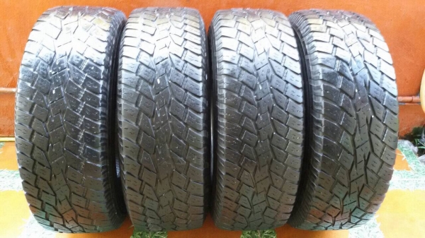 ขายยาง toyo at 265/70/16 ปี 13 สวยๆครับ
