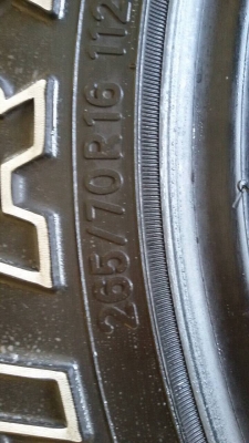 ขายยาง toyo at 265/70/16 ปี 13 สวยๆครับ