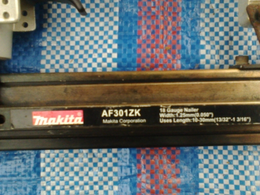 ขายแล้วครับตัวยิงตะปูมากีตา