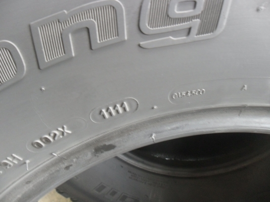 ยาง BFGoodrich 245/70R16ปี11 สวยๆ 4 เส้น ราคา 2600 บาท ยาง BFGoodrich 245/70R16ปี11 สวยๆ 4 เส้น ราคา 2600 บาท