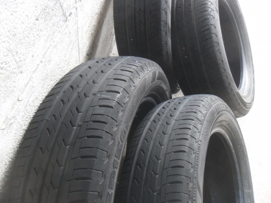 ยาง BRIDGESTONE 165/65R14ปี12 สวยๆ 4 เส้น ราคา 1800 บาท ยาง BRIDGESTONE 165/65R14ปี12 สวยๆ 4 เส้น ราคา 1800 บาท