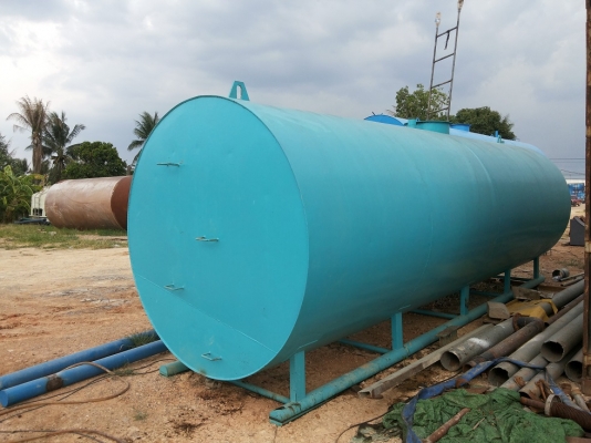 ขายถังน้ำมัน 8600 ลิตร ทำสีอีฟ๊อกซี่ภายในแล้ว