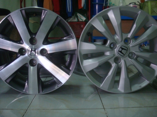 ขายล้อแม็ก HONDA FREED คับ ใส่ CITY JAZZ สวยเลยยยยยยยยยยยยย ขายล้อแม็ก HONDA FREED คับ ใส่ CITY JAZZ สวยเลยยยยยยยยยยยยย