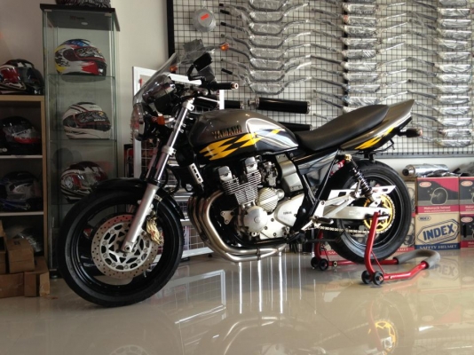 ____ ขาย XJR400 ปี 99 รถสวยเทพ ท่อเเต่ง   INV. สรรพสามิตแท้ + พรบ   67000 ต่อรองได้  +++ นุรังสิต +++