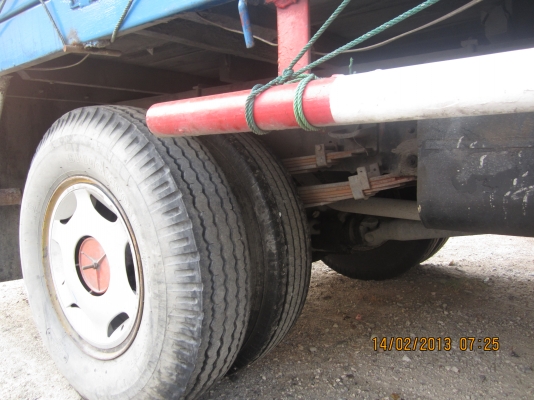 ขายรถบรรทุก TOYOTA สีน้ำเงิน 4 สูบ 115 แรงม้า 2 เพลา