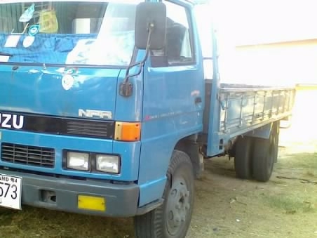 ISUZU NPR 115 HP 4BD1 ปี 36 แก้มเหลือง กระบะเหล็กคาร์โก้ยาว 4.30 เมตรสภาพสวย เครื่องแห้งแรงดีไม่เยิ้ม ภายในเก๋งคอนโซลสวยครบไม่มีผุ ช่วงล่วงล่างเดิมๆน็อตล้อหน้า 6 ตัว คัชซีสวยไม่มีดาม ยาง 8.25 ขอบ 16 สภาพดีพร้อมบรรทุกพร้อมใช้งานได้เลย เอกสารทะเบียนภาษีครบพ
