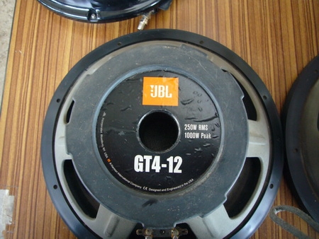 ขายลำโพงมือสอง JBL GT4-12 สภาพดีมากครับสนใจโทร0898147679
