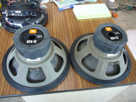 ขายลำโพงมือสอง JBL GT4-12 สภาพดีมากครับสนใจโทร0898147679