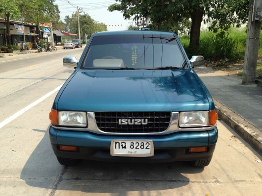 ขายรถ isuzu cameo ปี 94 รถสวยไม่มีชนหนัก