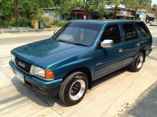 ขายรถ isuzu cameo ปี 94 รถสวยไม่มีชนหนัก