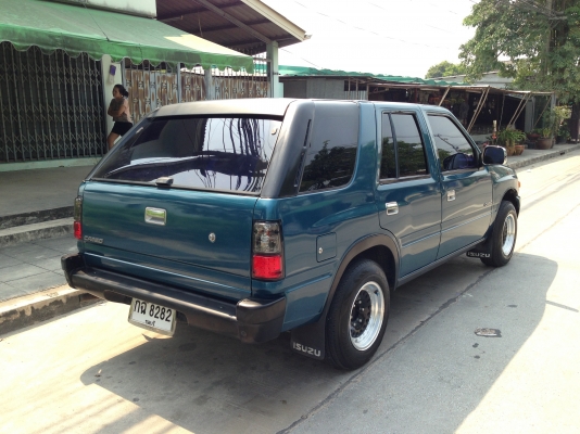 ขายรถ isuzu cameo ปี 94 รถสวยไม่มีชนหนัก