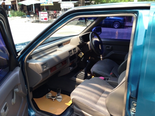 ขายรถ isuzu cameo ปี 94 รถสวยไม่มีชนหนัก