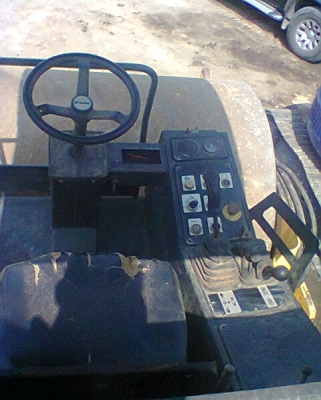 ขายด่วน..รถบด VIBROMAX  V211 PW-2 สภาพใหม่ พร้อมใช้งาน มีทะเบียนครบ.