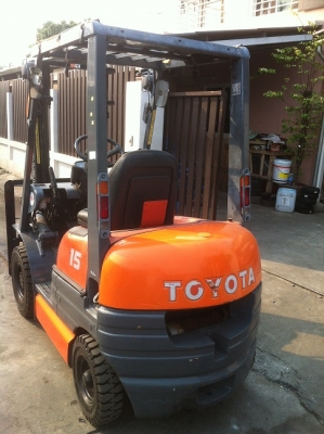 ขาย ฟอล์คลิฟต์ 1.5 ตัน TOYOTA 6FG15 รถเก่านำเข้าจากญี่ปุ่น