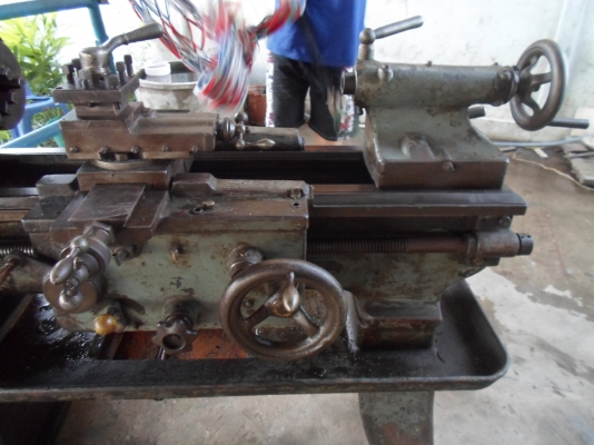 เครื่องกลึง 5 ฟุต ญี่ปุ่น  เดินฟิต  ปาดหน้าออโต้ 40,000  ด่วน !!!