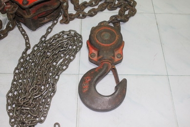 รอกโซ่ VITAL (ของแท้จากญี่ปุ่น) ขนาด 5 ตันสภาพดีพร้อมใช้ครับ รอกโซ่ VITAL (ของแท้จากญี่ปุ่น) ขนาด 5 ตันสภาพดีพร้อมใช้ครับ