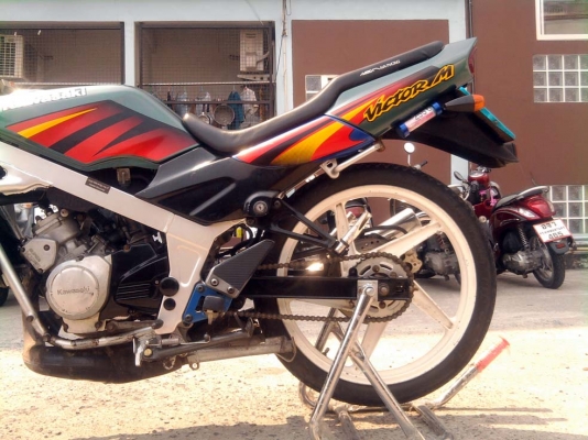 ขออนุญาติขาย  KAWASAKI  VICTOR 150 CC. สีเขียว ดิสเบรคหน้า-หลัง