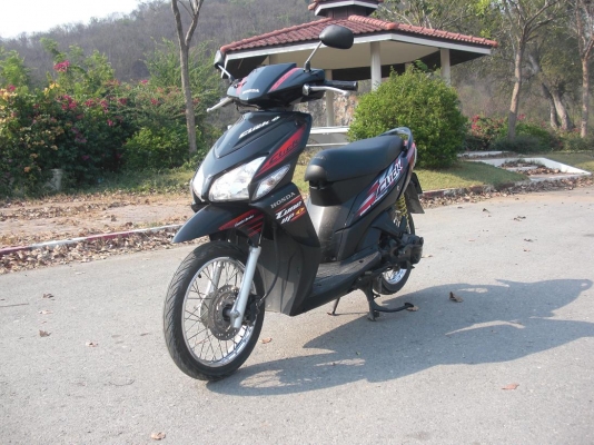 Honda click (red)ปี 49