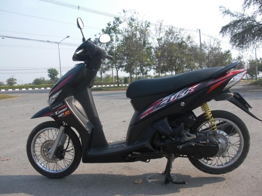 Honda click (red)ปี 49