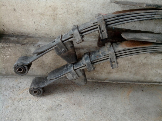 ขายแหนบเดิมๆ ครบชุด ของรถกระบะ ISUZU 4 ประตู HILANDER ปี 10 ขายแหนบเดิมๆ ครบชุด ของรถกระบะ ISUZU 4 ประตู HILANDER ปี 10