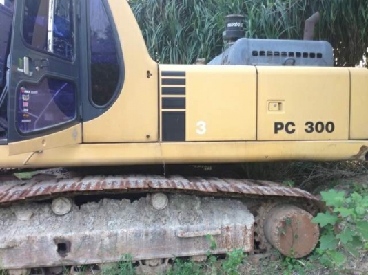 KOMATSU PC300-6 ไฟฟ้าครบ ใช้งาน1XXXXช.มเล่มทะเบียน