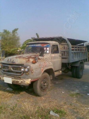 รถบรรรทุก 6 ล้อดั๊มพ์ หัวยาว ยี่ห้อ ISUZU