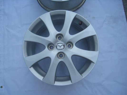 ขายล้อแม็ก Mazda 2 15"x6" 4รู100 et 45 (081-3747940)
