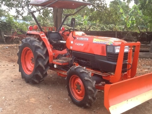 คูโบต้า L4508 4 WD 2 เพลาใบมีดดันหน้าตราช้าง พร้อมใช้งานครับ