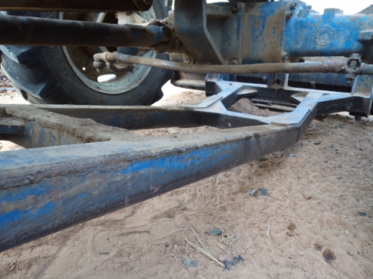 ขายรถไถฟอร์ด 2เพลาราคาถูกๆ ภาษีเต็มเล่มพร้อมโอน  สภาพพร้อมใช้คับ