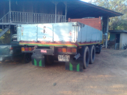 สิบล้อคอกไม้ EH 700 เพลาเดียว