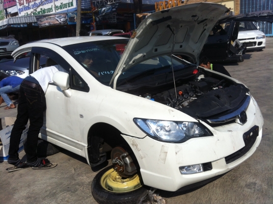 ขายหัวตัดและอะไหล่ HONDA CIVIC FD1 เครื่องยนต์แท้ R18A เกียร์ AT ใช้งานมาน้อย 38239 km