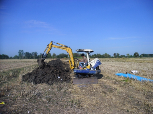 ขายแล้วครับ ขอบคุณทางเวปมากครับ pc40 รุ่น3 สภาพพร้อมใช้ขาย240000บาท