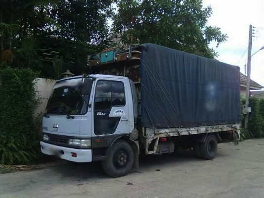 รถฮีโน่ 6 ล้อ รั่ว  FC4J  145 แรงม้า  ปี 40  สนใจติดต่อ 081 - 6079515